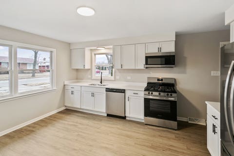 Tiny photo for 172 Strieff Avenue, Chicago Heights, IL 60411 (MLS # 12687390)
