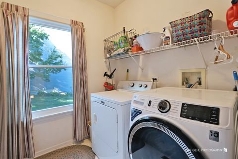 Tiny photo for 2726 Providence Lane, Lindenhurst, IL 60046 (MLS # 12485620)