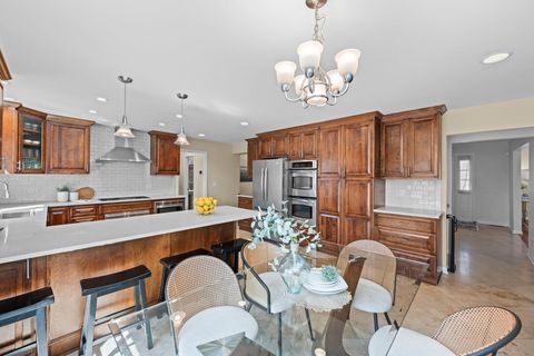 Tiny photo for 26 Brandywine Road, South Barrington, IL 60010 (MLS # 12612128)