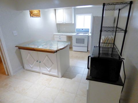 Tiny photo for 432 Thunder Ridge Rdg, Lake In The Hills, IL 60156 (MLS # 12481550)