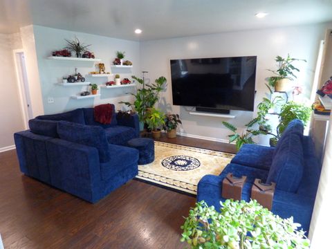 Tiny photo for 432 Thunder Ridge Rdg, Lake In The Hills, IL 60156 (MLS # 12481550)