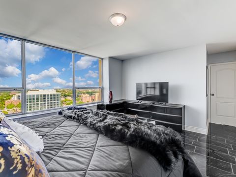 Tiny photo for 5201 S CORNELL Avenue #27D, Chicago, IL 60615 (MLS # 12534298)