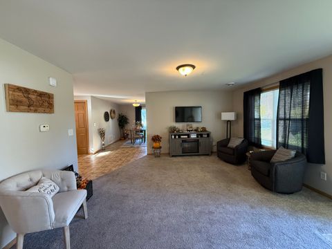 Tiny photo for 126 E Kerr Street, Sycamore, IL 60178 (MLS # 12502041)