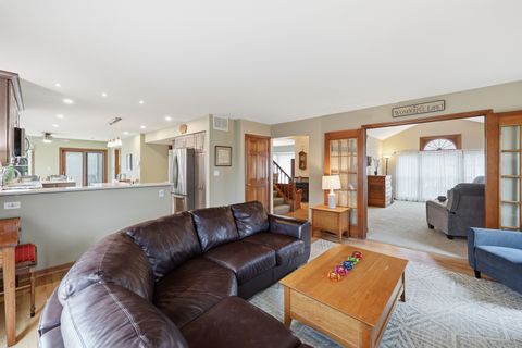 Tiny photo for 1846 Baltimore Drive, Elk Grove Village, IL 60007 (MLS # 12620753)