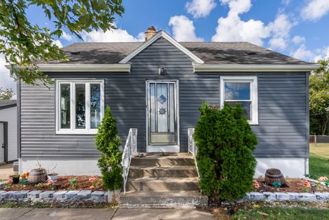 Photo of 2N152 Wisconsin Avenue, Villa Park, IL 60181 (MLS # 12493645)