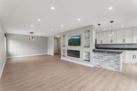 Tiny photo for 8650 Ferris Avenue #203, Morton Grove, IL 60053 (MLS # 12498799)