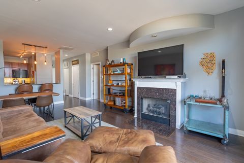 Tiny photo for 950 W Huron Street #302, Chicago, IL 60642 (MLS # 12499452)