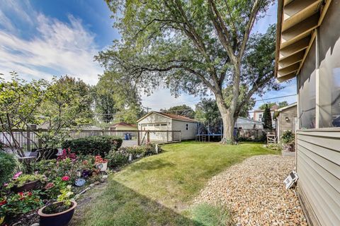Tiny photo for 1436 Kemman Avenue, La Grange Park, IL 60526 (MLS # 12482982)