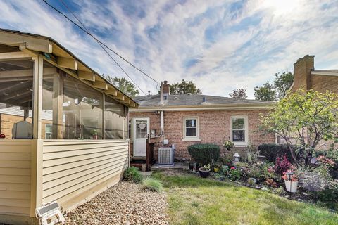 Tiny photo for 1436 Kemman Avenue, La Grange Park, IL 60526 (MLS # 12482982)