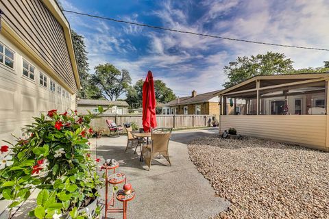 Tiny photo for 1436 Kemman Avenue, La Grange Park, IL 60526 (MLS # 12482982)