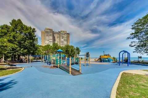 Tiny photo for 6171 N Sheridan Road #806, Chicago, IL 60660 (MLS # 12616977)