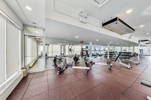 Tiny photo for 6171 N Sheridan Road #806, Chicago, IL 60660 (MLS # 12616977)