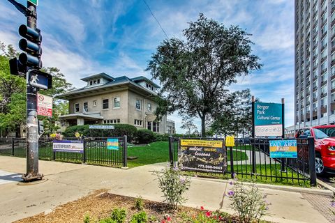 Tiny photo for 6171 N Sheridan Road #806, Chicago, IL 60660 (MLS # 12616977)