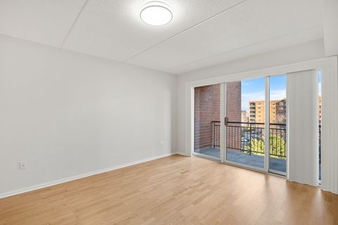 Tiny photo for 390 S Western Avenue #502, Des Plaines, IL 60016 (MLS # 12585909)