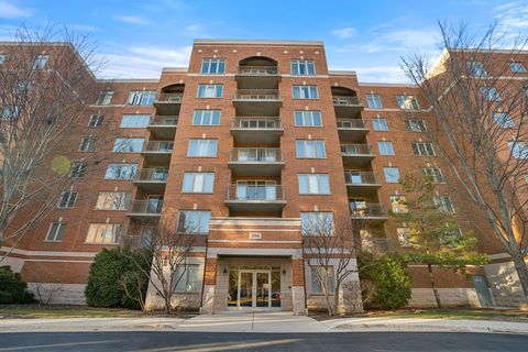 Photo of 390 S Western Avenue #502, Des Plaines, IL 60016 (MLS # 12585909)