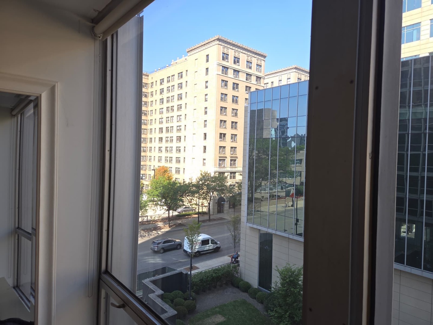 340 W Diversey Parkway 518