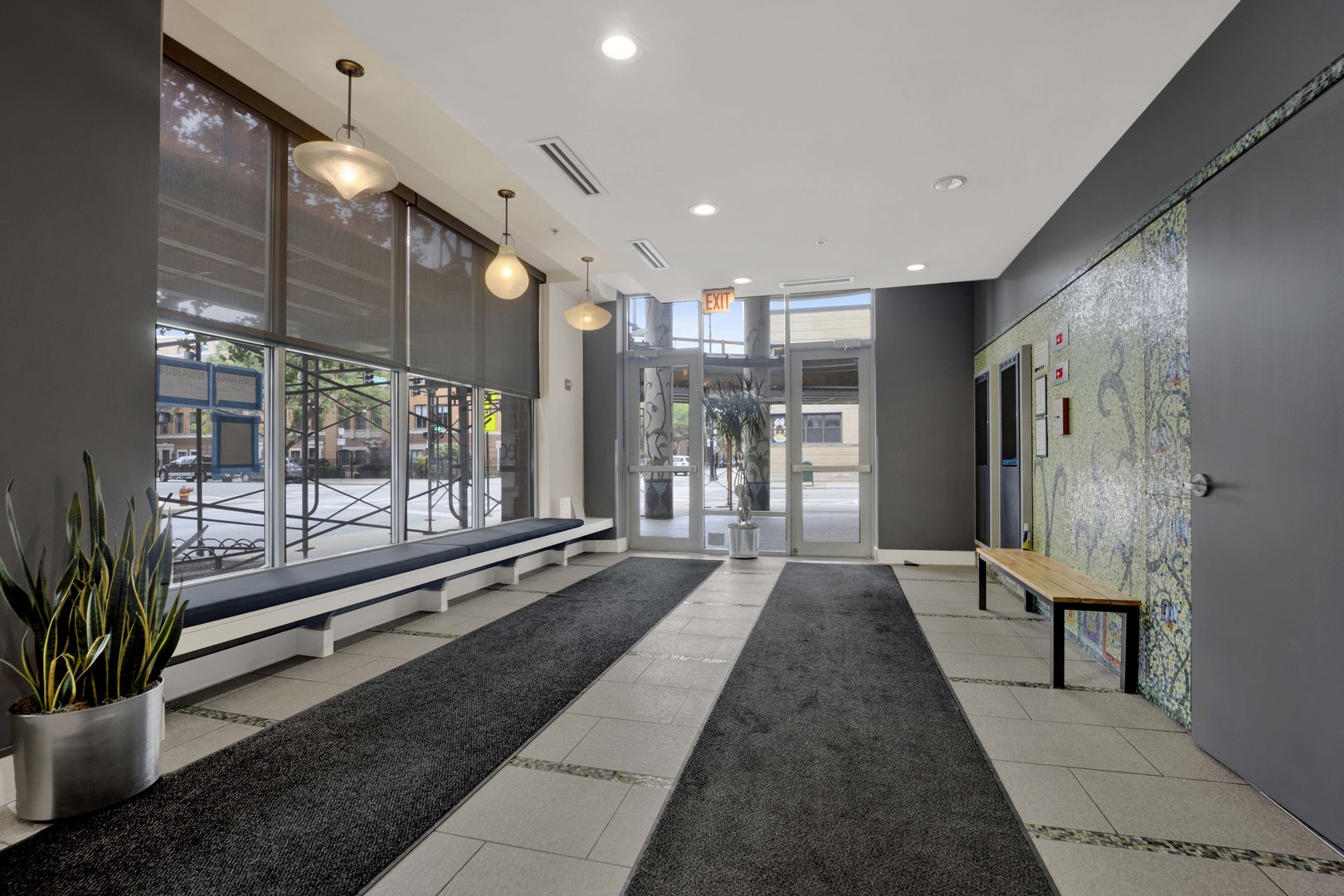 1200 W MONROE Street 412