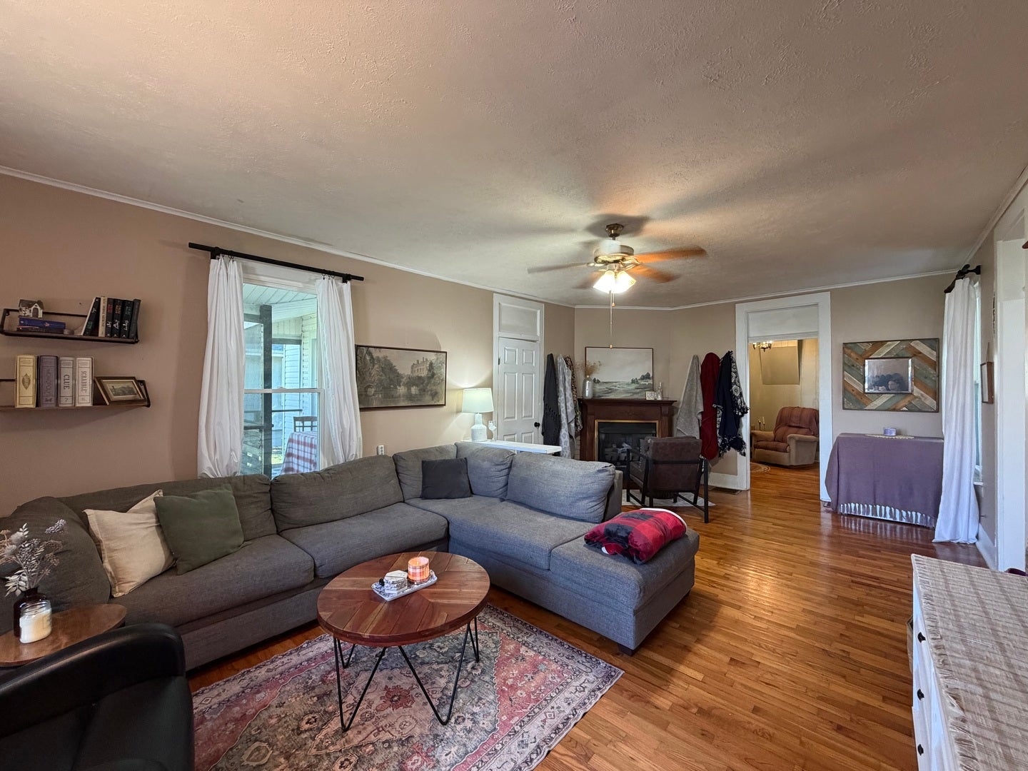 312 E 4th Street