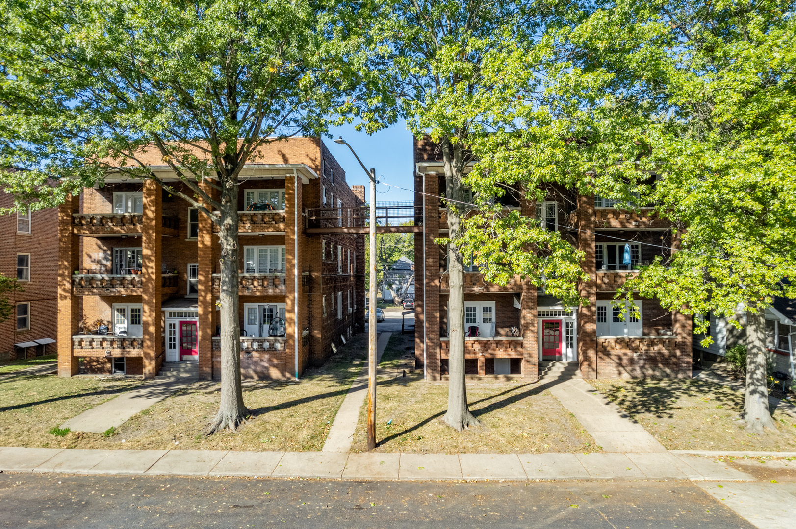 1119 N Underhill Street