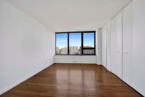 Tiny photo for 3930 N Pine Grove Avenue #2205, Chicago, IL 60613 (MLS # 12473245)