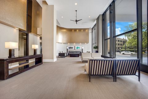 Tiny photo for 3930 N Pine Grove Avenue #2205, Chicago, IL 60613 (MLS # 12473245)