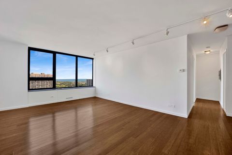 Tiny photo for 3930 N Pine Grove Avenue #2205, Chicago, IL 60613 (MLS # 12473245)