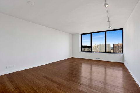 Tiny photo for 3930 N Pine Grove Avenue #2205, Chicago, IL 60613 (MLS # 12473245)