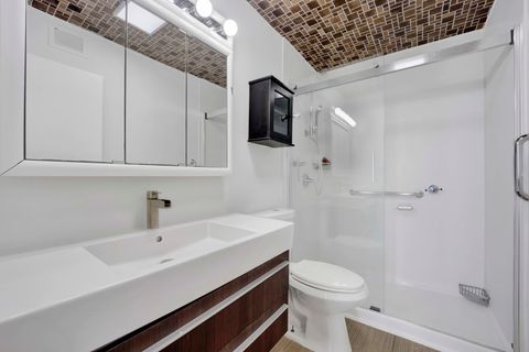 Tiny photo for 3930 N Pine Grove Avenue #2205, Chicago, IL 60613 (MLS # 12473245)