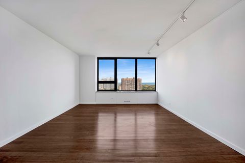 Tiny photo for 3930 N Pine Grove Avenue #2205, Chicago, IL 60613 (MLS # 12473245)