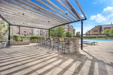 Tiny photo for 3930 N Pine Grove Avenue #2205, Chicago, IL 60613 (MLS # 12473245)