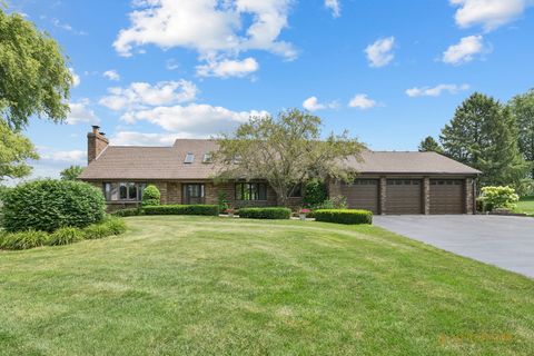 Photo of 33705 Creek Court, Ingleside, IL 60041 (MLS # 12709015)