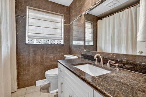 Tiny photo for 5446 W Lunt Avenue, Chicago, IL 60646 (MLS # 12493461)
