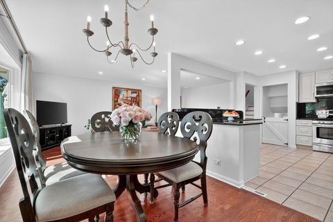 Tiny photo for 5446 W Lunt Avenue, Chicago, IL 60646 (MLS # 12493461)