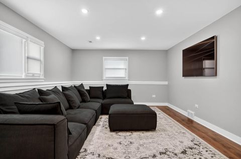Tiny photo for 5446 W Lunt Avenue, Chicago, IL 60646 (MLS # 12493461)