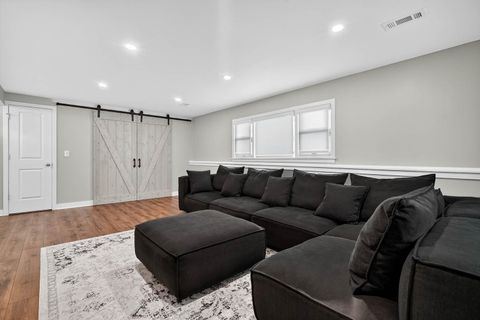 Tiny photo for 5446 W Lunt Avenue, Chicago, IL 60646 (MLS # 12493461)