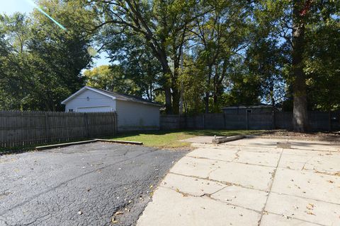 Tiny photo for 717 S Batavia Avenue, Batavia, IL 60510 (MLS # 12500113)