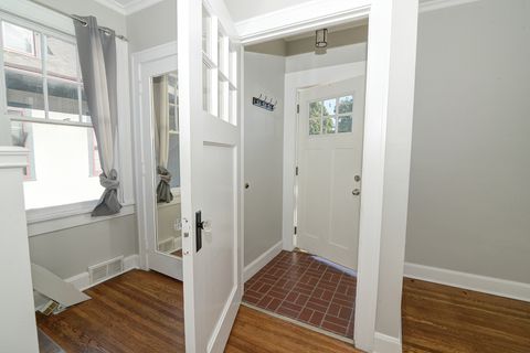Tiny photo for 717 S Batavia Avenue, Batavia, IL 60510 (MLS # 12500113)