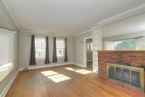Tiny photo for 717 S Batavia Avenue, Batavia, IL 60510 (MLS # 12500113)