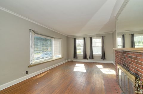 Tiny photo for 717 S Batavia Avenue, Batavia, IL 60510 (MLS # 12500113)