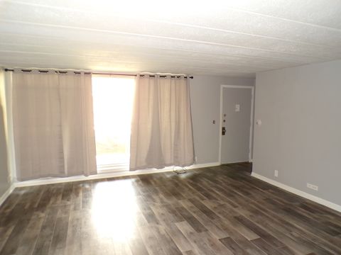 Tiny photo for 12548 Fairview Avenue #2B, Blue Island, IL 60406 (MLS # 12465461)