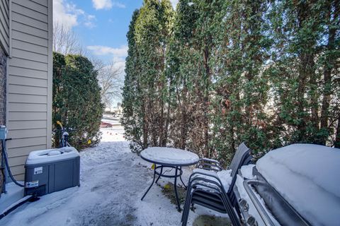 Tiny photo for 15521 Whitehall Lane #68A, Orland Park, IL 60462 (MLS # 12558372)