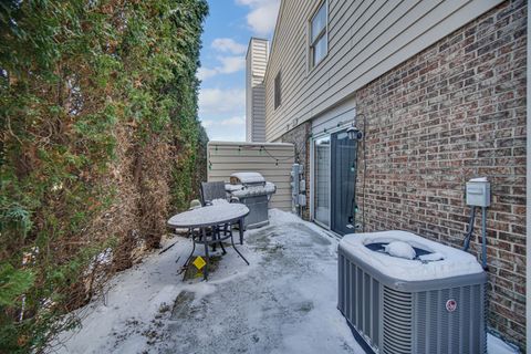 Tiny photo for 15521 Whitehall Lane #68A, Orland Park, IL 60462 (MLS # 12558372)