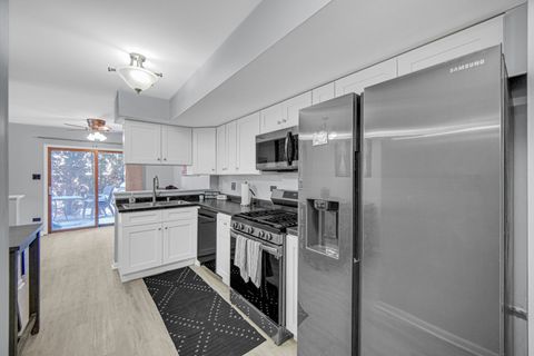 Tiny photo for 15521 Whitehall Lane #68A, Orland Park, IL 60462 (MLS # 12558372)