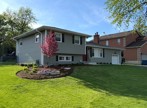 Tiny photo for 6030 Belmont Road, Downers Grove, IL 60516 (MLS # 12527885)
