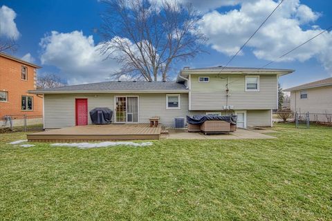 Tiny photo for 6030 Belmont Road, Downers Grove, IL 60516 (MLS # 12527885)