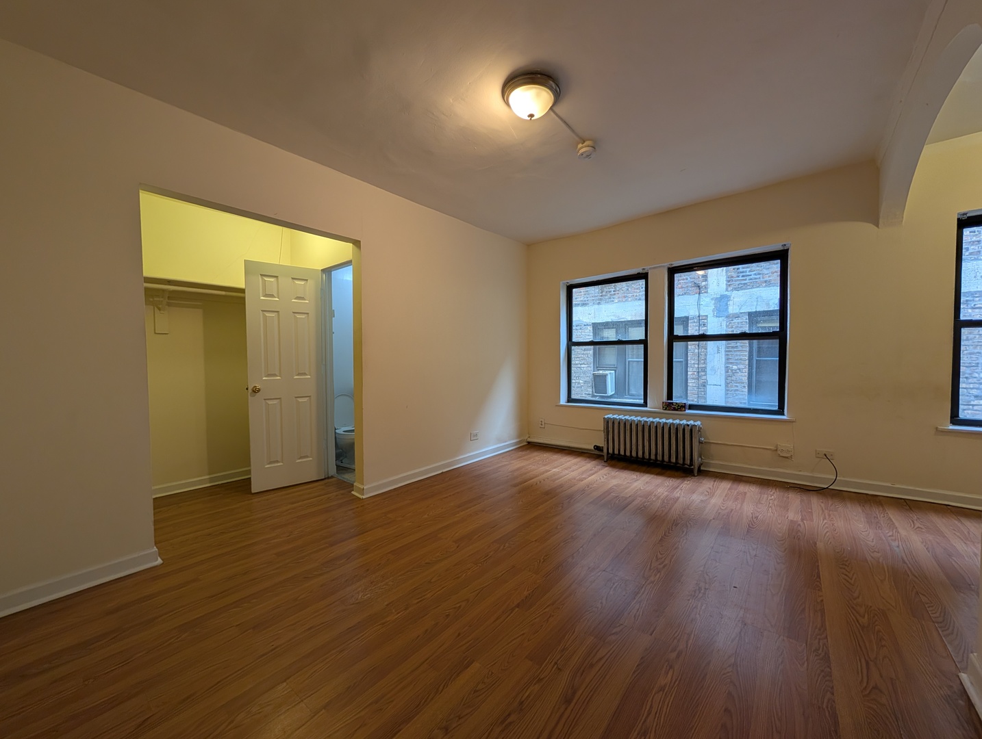 5417 N Kenmore Avenue 406