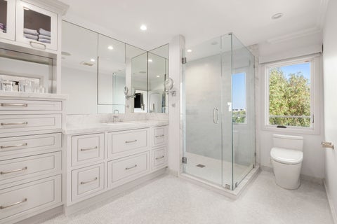 Tiny photo for 1380 Summitridge Place, Beverly Hills, CA 90210 (MLS # 12767895)