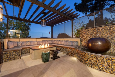 Tiny photo for 1380 Summitridge Place, Beverly Hills, CA 90210 (MLS # 12767895)