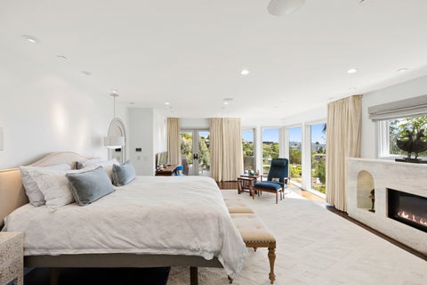 Tiny photo for 1380 Summitridge Place, Beverly Hills, CA 90210 (MLS # 12767895)