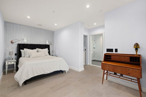 Tiny photo for 1380 Summitridge Place, Beverly Hills, CA 90210 (MLS # 12767895)